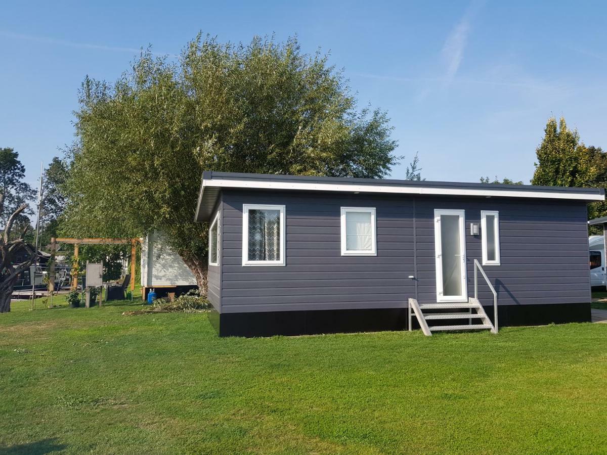 Chalet The Lake - De Schans Alphen Benedeneind Bagian luar foto